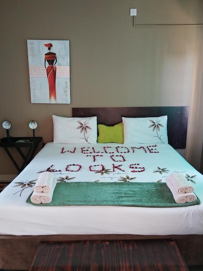 Looks Cottages Self Catering Apartments Касане Екстериор снимка